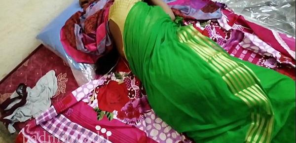  Sexy babhi in green saree with big ass